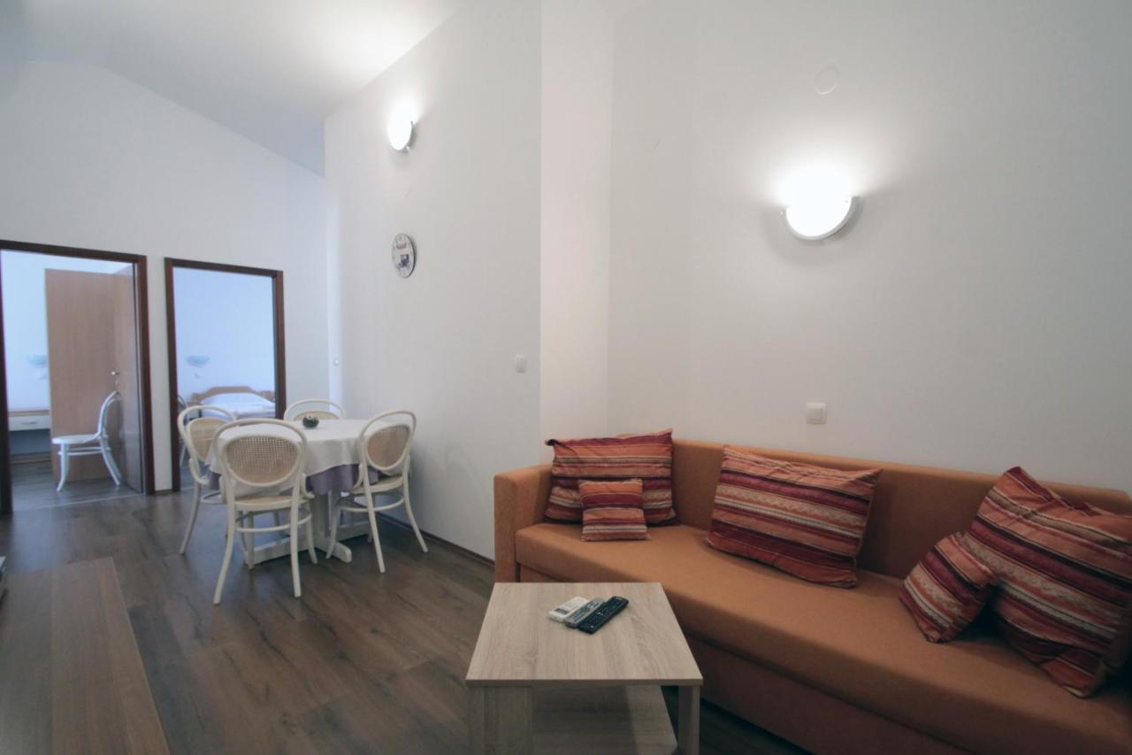 Apartments By The Sea Vinjerac, Zadar - 5811 מראה חיצוני תמונה